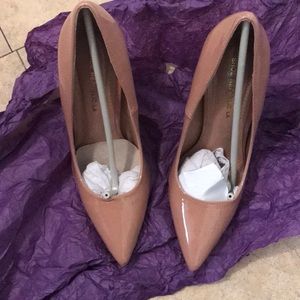 Lola Shotique’s Nude pumps!!